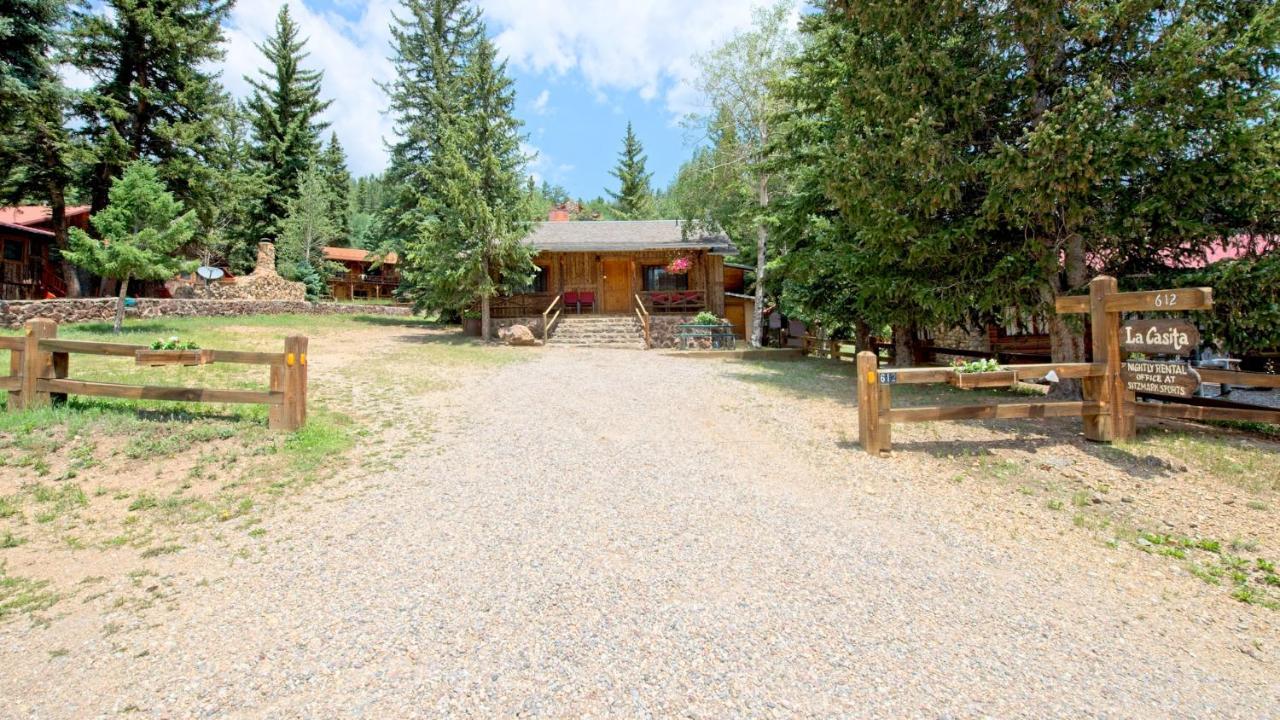Sitzmark Sports Lodge Red River Exterior foto